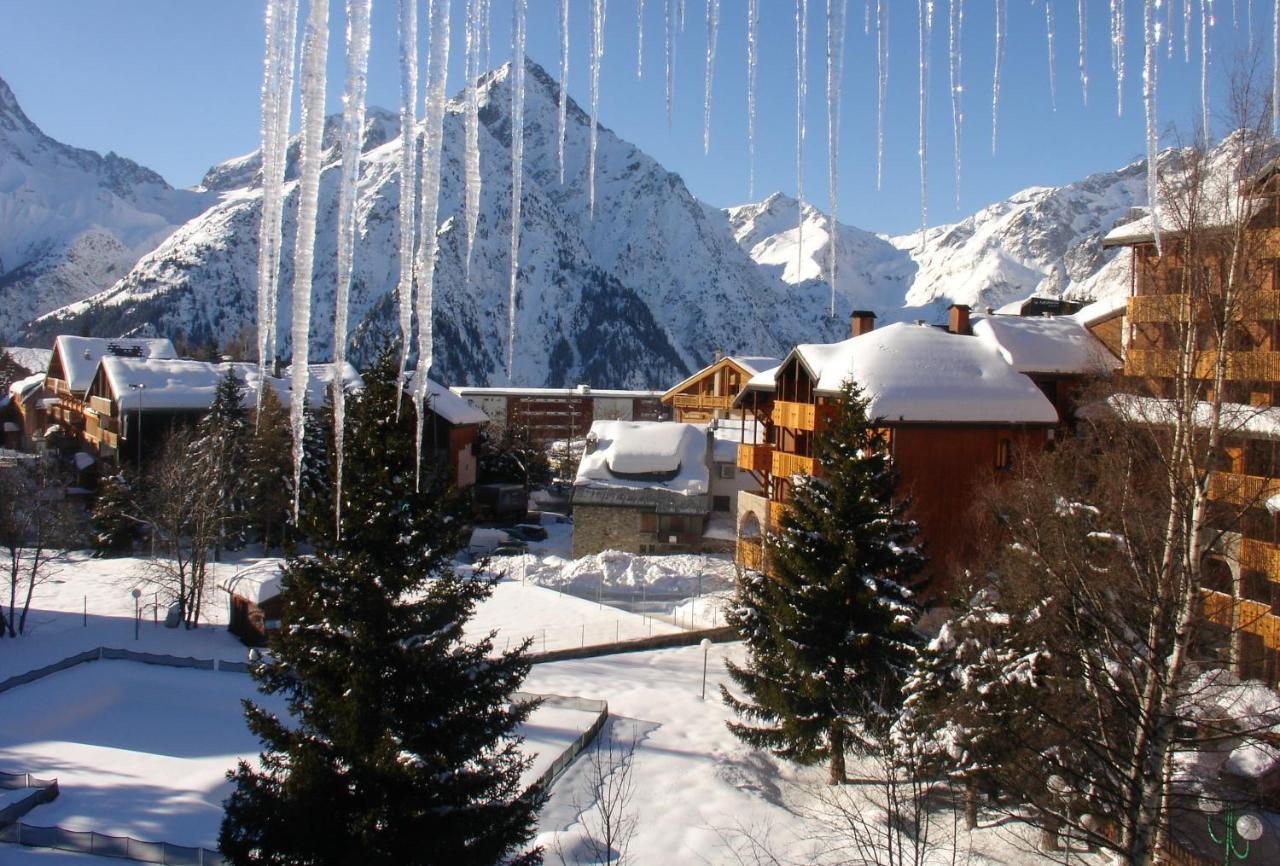 Отель La Belle Etoile Ле дез Альп Экстерьер фото